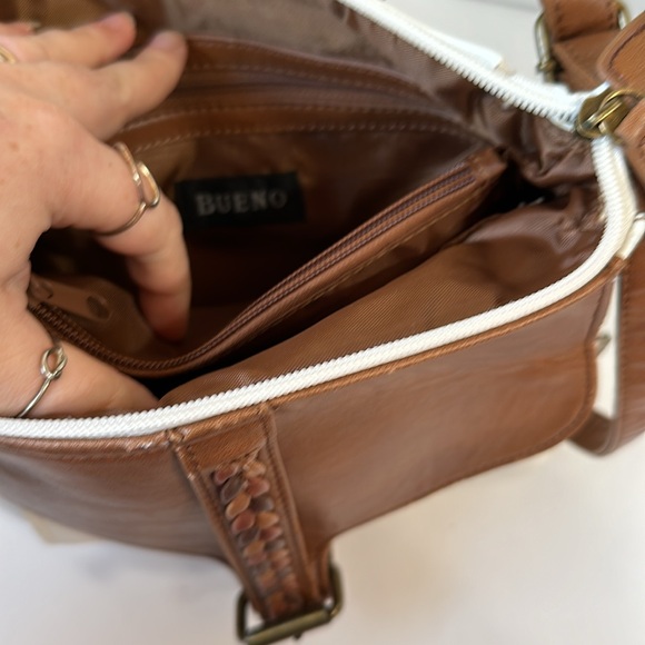Bueno white and brown crossbody bag purse faux leather - Picture 5 of 8